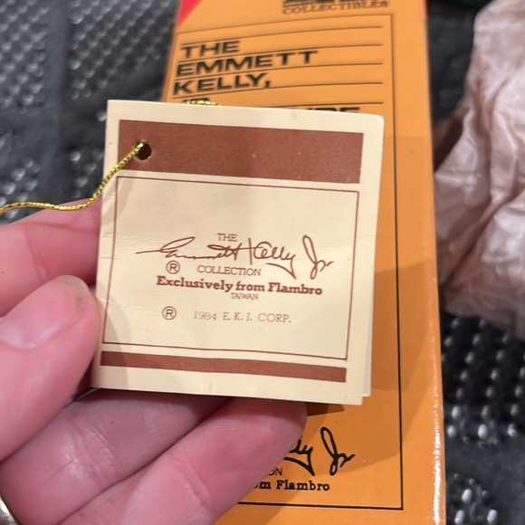 New in box Emmett Kelly Jr. special edition 65th birthday commemorative ornament - Picture 5 of 5